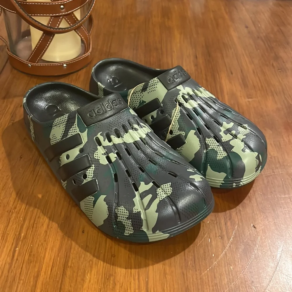 Adidas Adilette Clog Camo Camouflage shoes sandals QW1050 Mens sz 8 Women’s sz 9